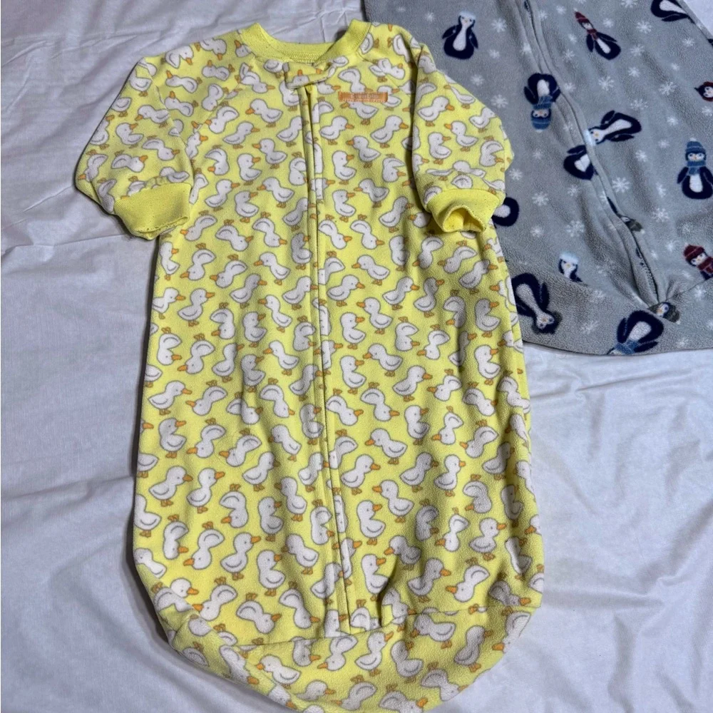 Baby Fleece Sleep Sack Gown Size 0-9 Months Carter’s and Hudson Baby